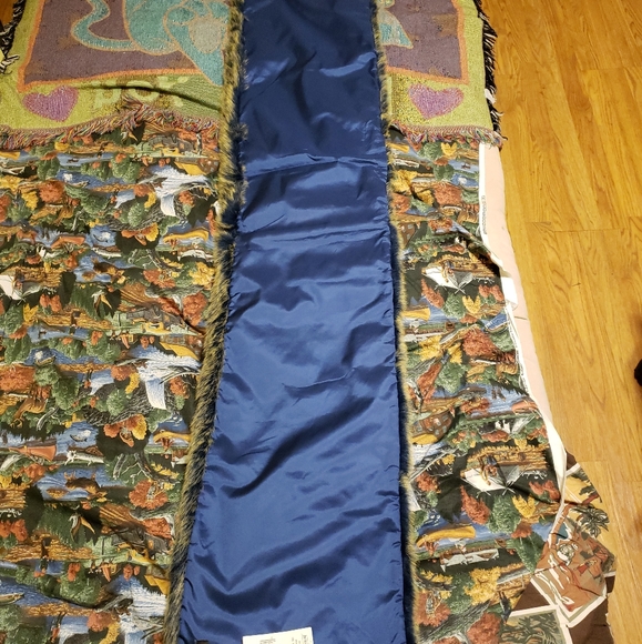 NWT BCBG Maxaria Faux Mink Fur Wrap MSRP $172 - Picture 3 of 5